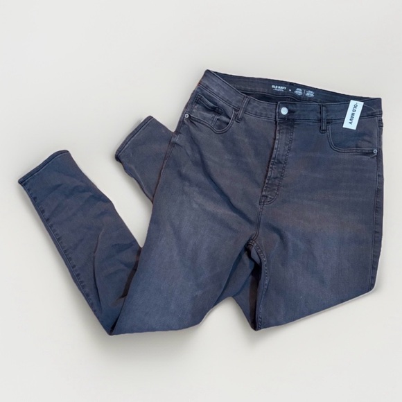 Old Navy Denim - Old Navy Rockstar Higher-High Rise Super Skinny Jeans - Size 16 - NWT